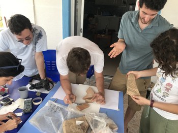 Analysis of material culture collected during excavations in Butrint and surveys in the ancient Chaonia region